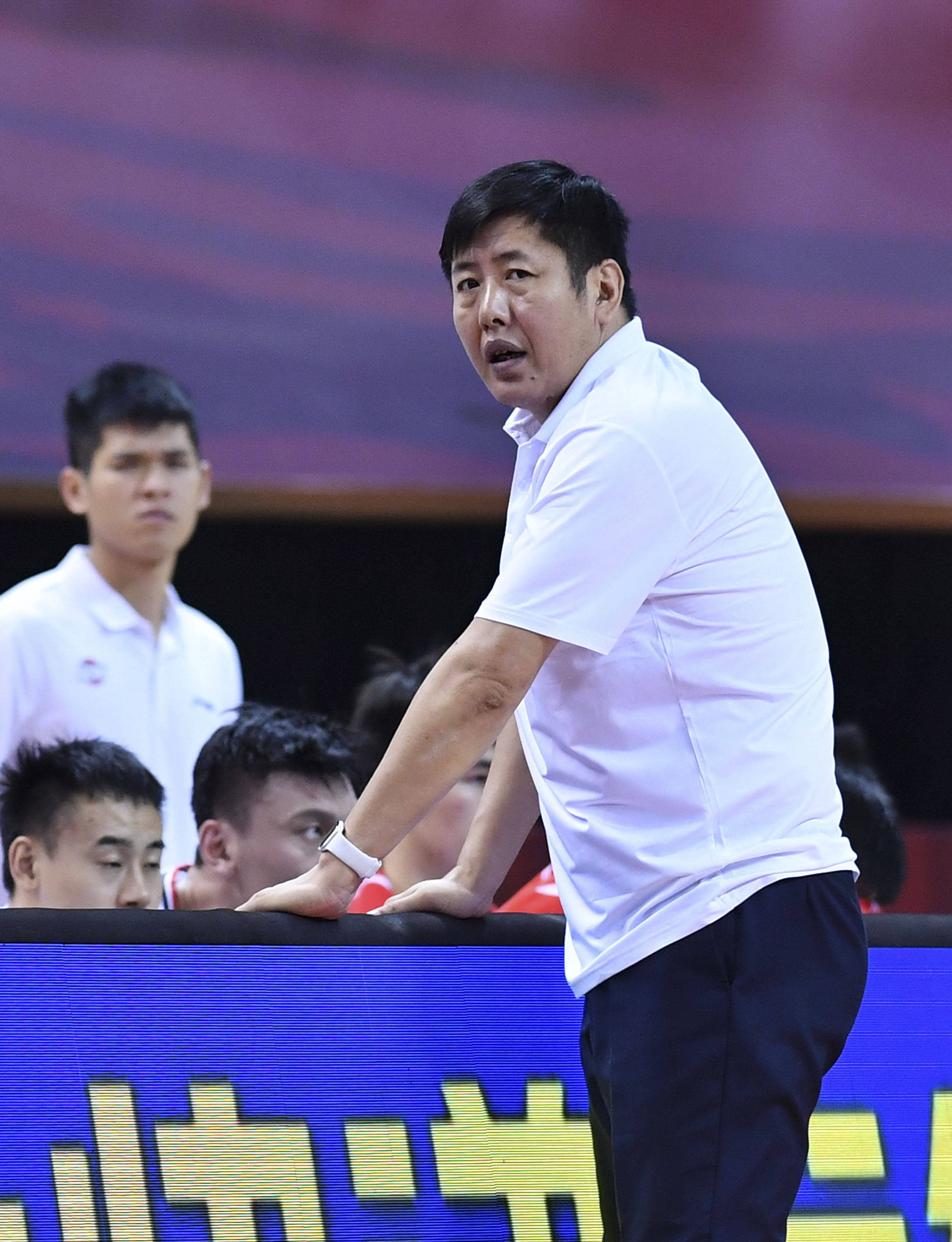 体育数据-包含关键时刻社区盾传出新动向，广州队内部沟通，管理层表态：管理层满意，更衣室氛围转暖的词条