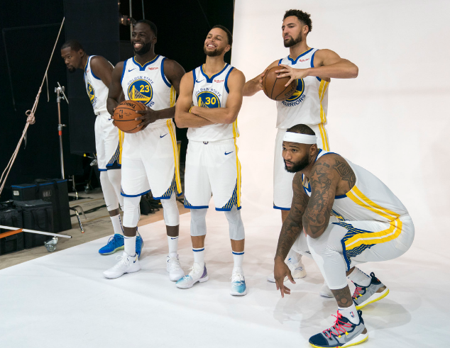 包含里程碑夜!波特兰开拓者状态回暖;NBA总决赛今夜刷纪录;球迷炸锅;训练强度明显提升的词条 包含里程碑夜!波特兰开拓者状态回暖;NBA总决赛今夜刷纪录;球迷炸锅;训练强度明显提升的词条